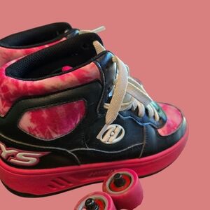 Heelys Black and Pink Roller Shoes